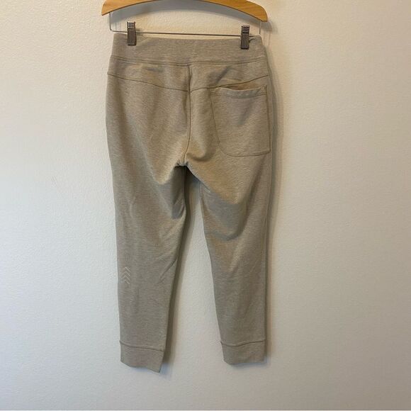 Indygena Cropped Jogger Pants - Picture 4 of 10
